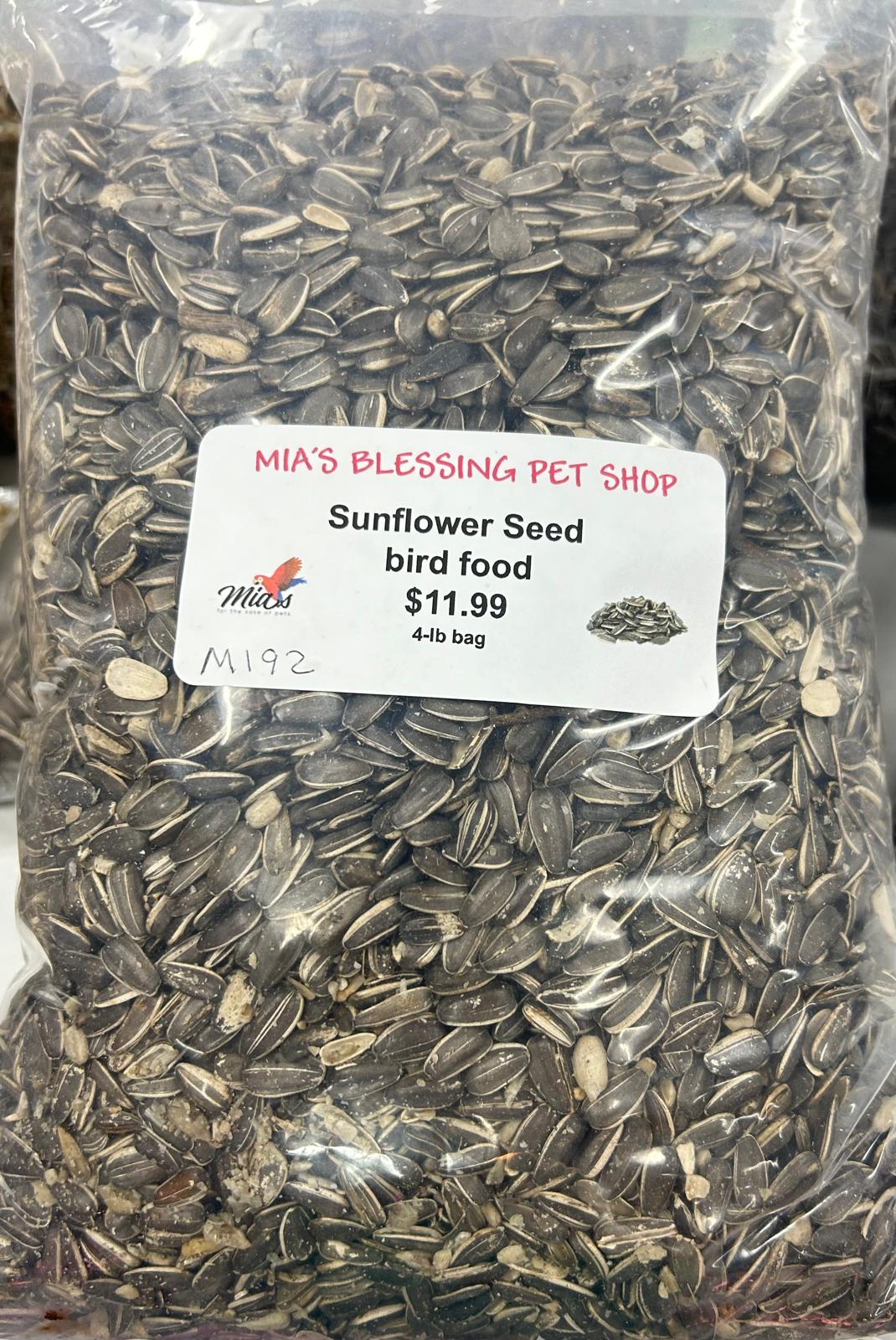 M192 Sunflower Seeds Food Bird 4-lb