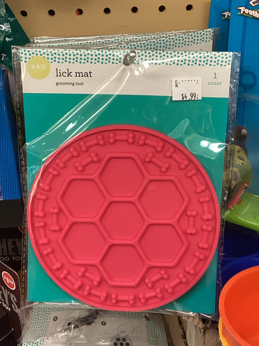 X&O lick may (grooming tool)